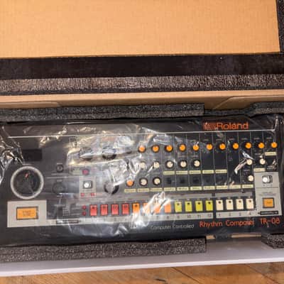 Roland TR-08 Rhythm Composer in Box with instruction manuals - Black image 5