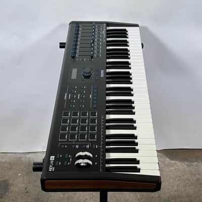 Arturia Keylab 61 MkII MIDI Controller Keyboard image 7