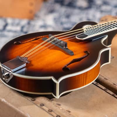 Washburn M3SEBRK Americana Series Solid Spruce Top Maple Neck F-Style 8-String Acoustic-Electric Mandolin w/Padded Gig Bag image 2