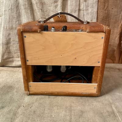 1957 Fender Champ Amp - Tweed image 8