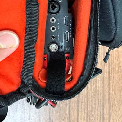 TASCAM DR-701D PCM Field Recorder with K-Tek Stingray MixPro Audio Bag and KSWB1 Waist Belt Kit image 6