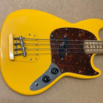 Mustang Bass Guitar - Yellow image 1