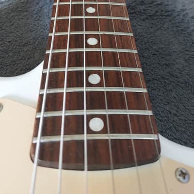 Squier Tom DeLonge Stratocaster 2001 - 2003 - White image 5
