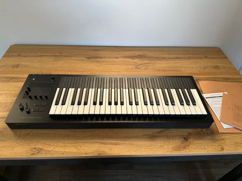 Expressive E Osmose 49-Key 24-Voice Polyphonic Synthesizer