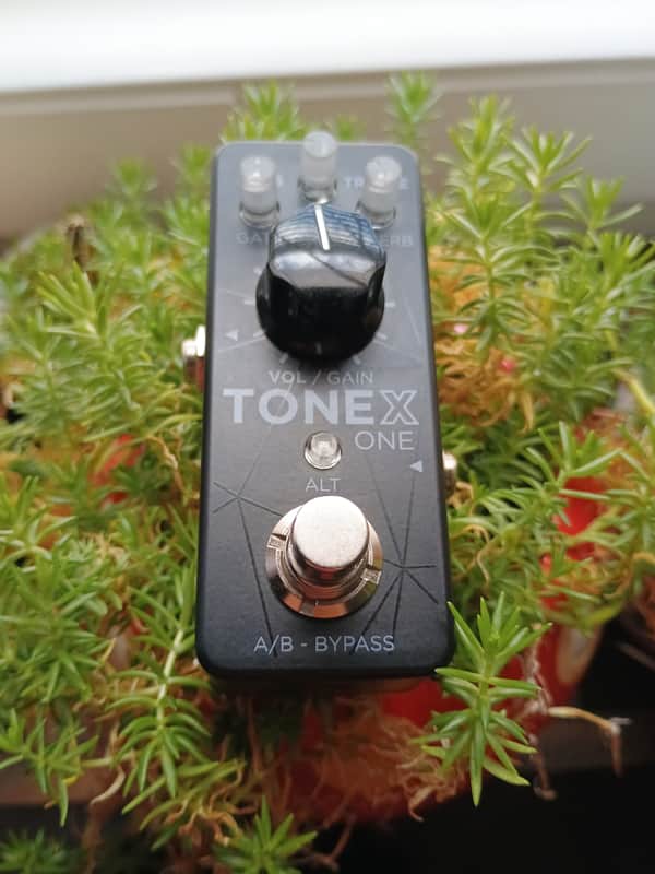 IK Multimedia ToneX One