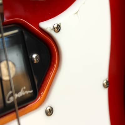 Godin Dorchester 4 Short Scale Bass 2017 Cherry Burst image 8