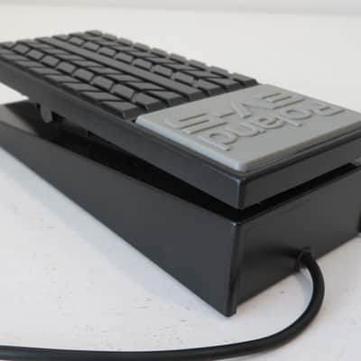 Roland EV-5 Expression/Volume Pedal image 5
