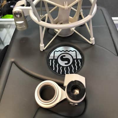 Shure KSM 44 A Large Diaphragm Multi-Pattern Condenser Microphone - Mint Conditon Never Used! image 7