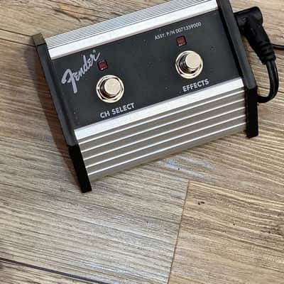 Fender Super Champ X2 2-Channel 15-Watt 1x10" Guitar Combo image 5