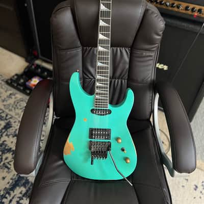 Jackson Custom Shop Music Zoo Exclusive SL2V Aged Nitro Sea Foam Green image 5