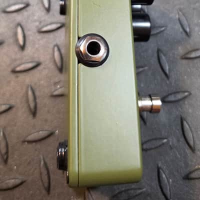 Electro-Harmonix Green Russian Big Muff Pi Fuzz Reissue 2017 - Present - Green image 5
