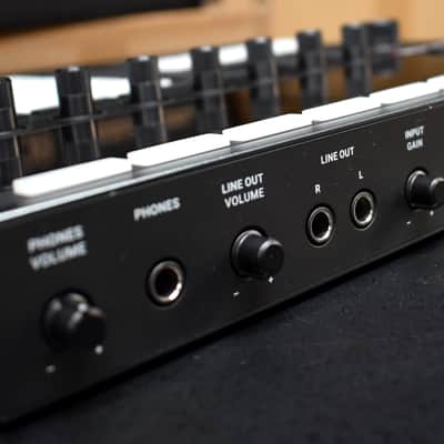 Native Instruments Maschine+ Standalone Production and Performance Instrument image 5