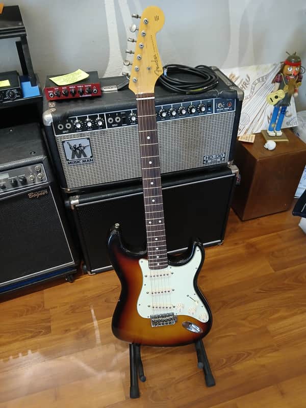 Fender Stratocaster made in Japan- Tobacco Sunburst image 1