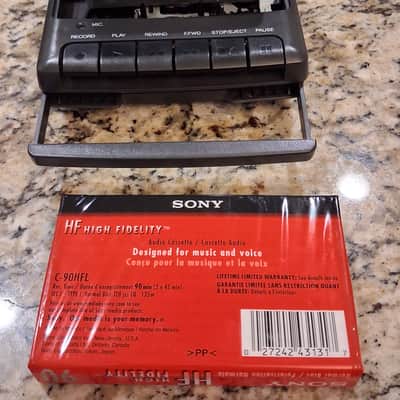GE 3-5027A Cassette Recorder & TWO NEW CASSETTES! 2000s - Grey image 3