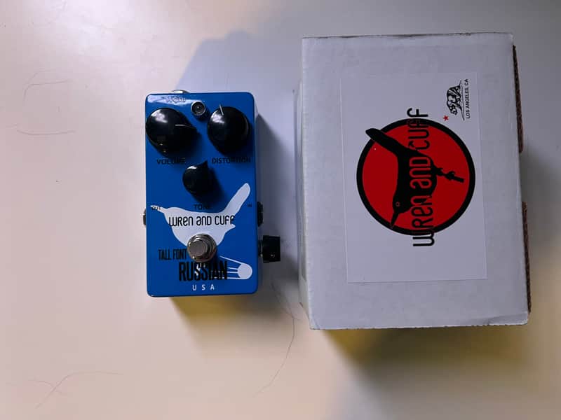 Wren and Cuff Tall Font Russian