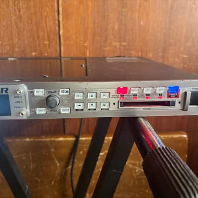 Roland Fantom XR Synthesizer/Sampler Ver2.02 New Display image 4