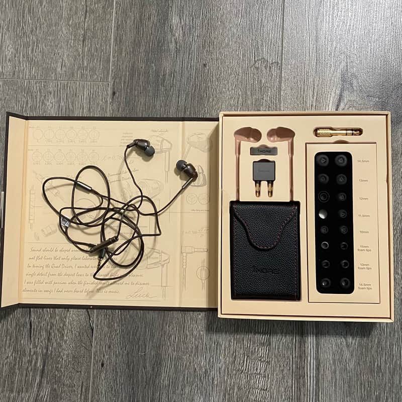 1MORE Quad Driver In-Ear Headphones Grey image 1