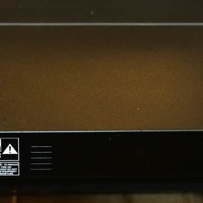 dbx 131 Single Channel 31-Band Graphic Equalizer 2000s BLACK image 4