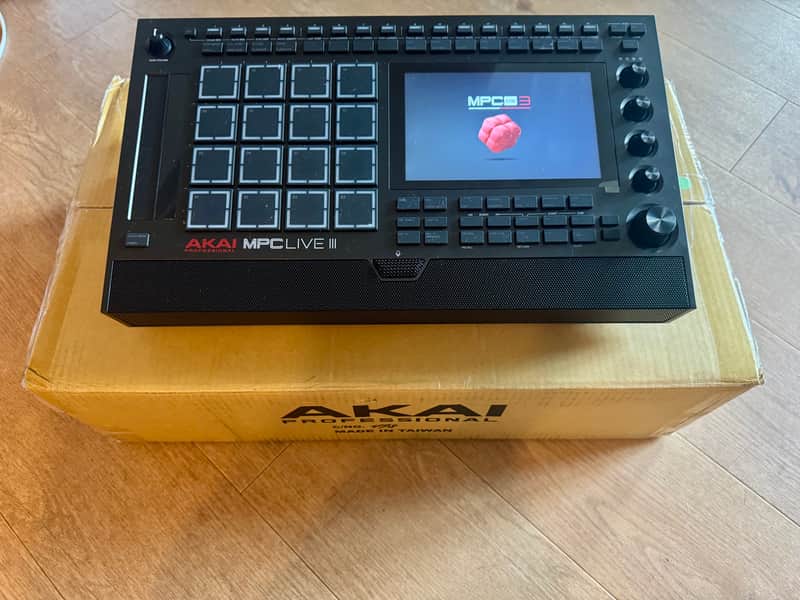 Akai MPC Live III Standalone Sampler/Sequencer W Over $500 Of Extras! image 1