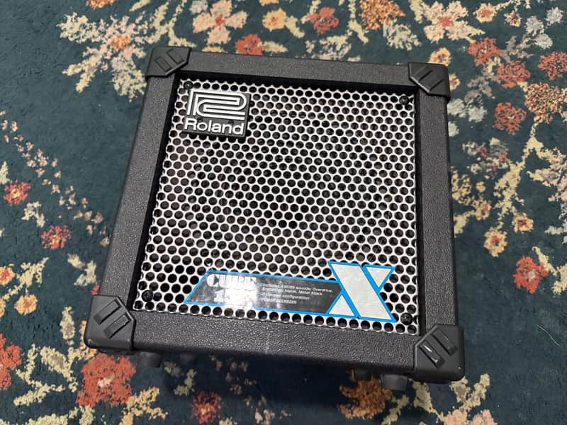 Roland CUBE-15X 15-Watt 1x8" Guitar Combo 2006 - 2010 - Black