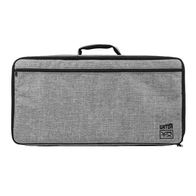 Gator Vertex GV-TC2713-GB Tour Compact 27" x 13" Pedalboard w/ Padded Gig Bag image 3
