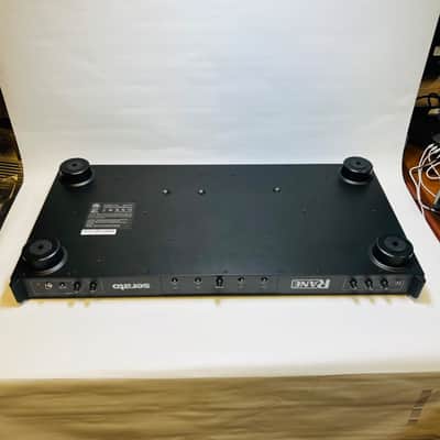 RANE FOUR 4-Channel DJ Controller for Serato DJ Pro, Performance Pads, FX image 9