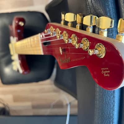 Fender Tash Sultana Signature 2022 - Transparent Cherry image 1