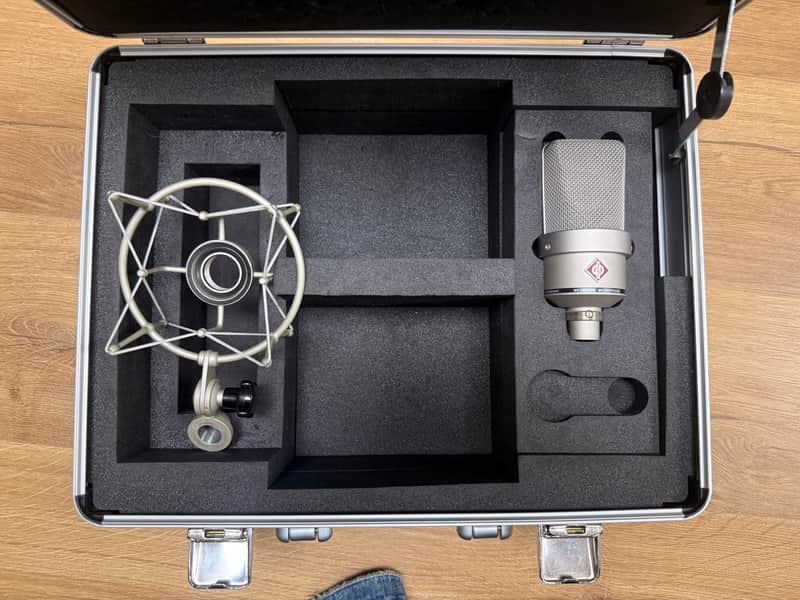 Neumann TLM 103 75th Anniversary Package with EA1 Shockmount 2010s - Silver image 1