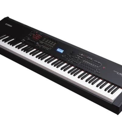 Yamaha S90 XS 88-key Master Keyboard 2009 - Present - Black
