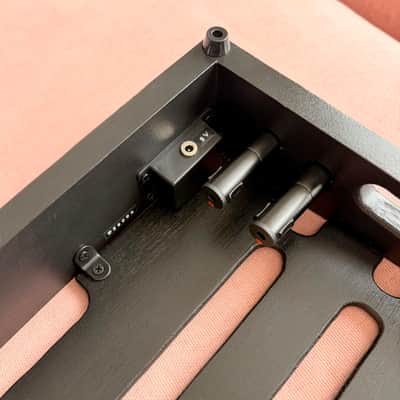 Bolt Custom Pedalboard - Gloss Sparkle Finish | Handmade image 7