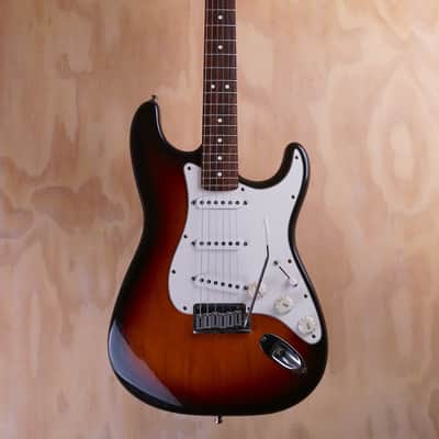 Fender American Standard Stratocaster Electric Guitar in Sunburst, 1990's Model image 3