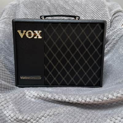 Vox VT20X 20-Watt 1x8" Digital Modeling Guitar Combo - Black image 2