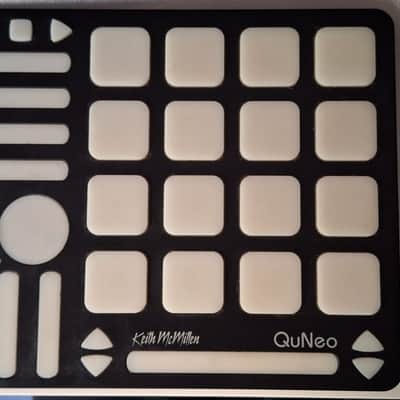 Keith McMillen Instruments QuNeo 3D MIDI Pad Controller 2012 - Present - Black image 3