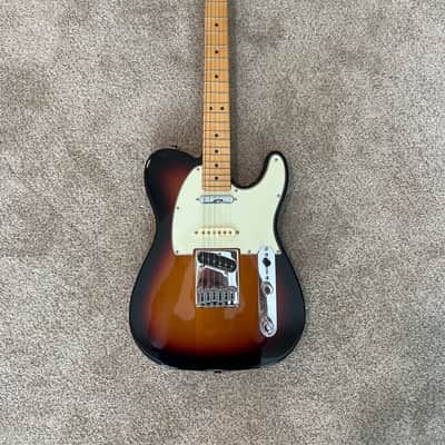 Fender Player Plus Nashville Telecaster with Maple Fretboard 2021 - Present 3-Color Sunburst image 1
