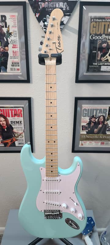 TEASE Stratocaster & Hardshell Case ST-1 2020s - Teal image 1