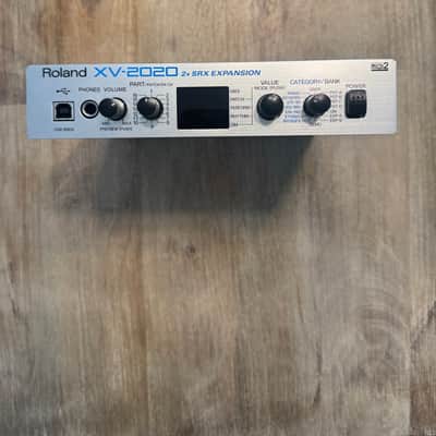 Roland XV-2020 64-Voice Expandable Digital Synthesizer Module 2002 - 2004 - Silver