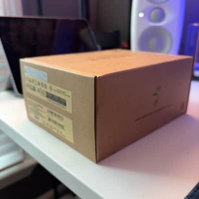 New-in-Box Behringer Centaur (not Zentara) image 4