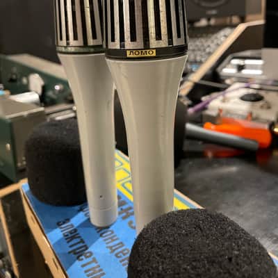 Pair of refurbished Lomo 82A-12-2 Y3 dynamic studio microphones w XLR connectivity! image 4