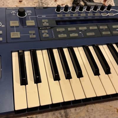 Novation UltraNova 37-Key 20-Voice Synthesizer 2010 - Blue image 3