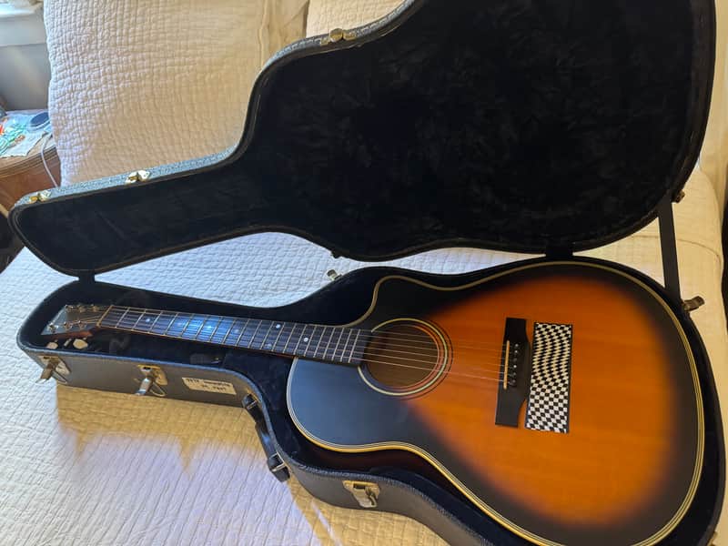 Larrivee RARE Pete Anderson 14 fret 2000 - Sunburst PROTOTYPE Fishman pickup image 1