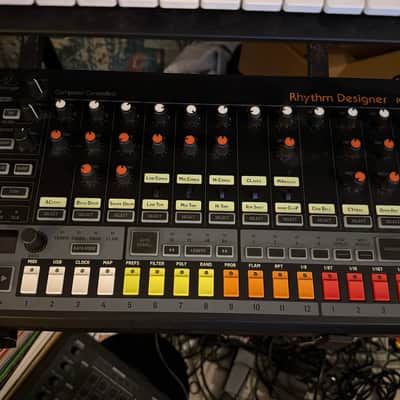 rd-8 behringer ほぼ未使用品　正規品 Amazon.co.jp: Behringer Classic Analog Drum Machine (RHYTHM