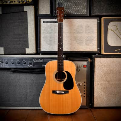 Martin D-28 Natural 2011 image 2