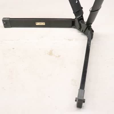 Ultimate Support V-Stand Pro V-Style Keyboard Stand Black image 4