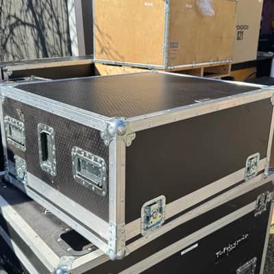 Digico S21 with case image 3
