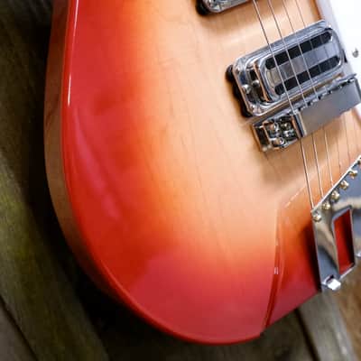 Rickenbacker 350/V63 2022 - Fireglo image 10