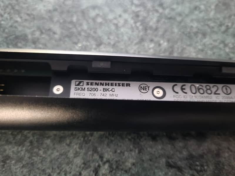 Sennheiser  SKM 5200 BK-C
FREQ: 706 - 742 MHZ image 1
