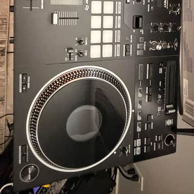 Pioneer DDJ-REV7 2-Channel DJ Controller 2022 - Present - Black image 1