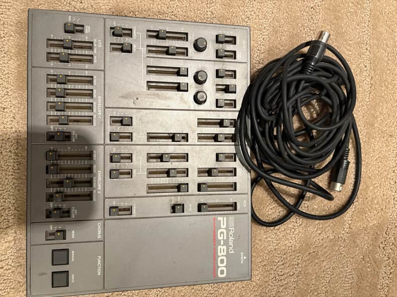 Roland PG-800 Synthesizer Programmer 1984 - 1990 - Black image 1