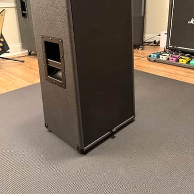 Vertical 2x12 Guitar Cabinet with Vintage Eminence Speakers – 16 Ohm image 3