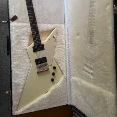 Gibson Explorer 2010 - White image 2